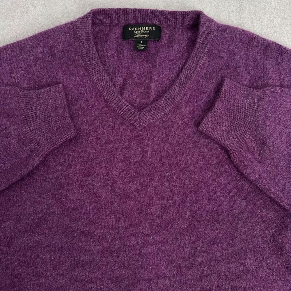 Club Room Luxury Mens Large 100% Cashmere V Neck Sweater Purple Knit Pullover